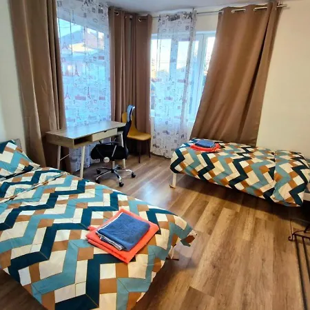 вашият дом далеч от дома *