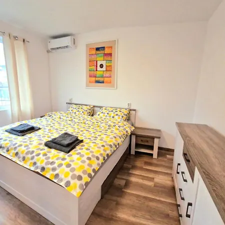 вашият дом далеч от дома * Kazanlak