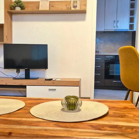 вашият дом далеч от дома Apartman