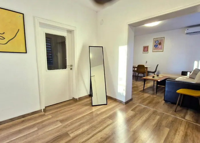 вашият дом далеч от дома * Казанлык