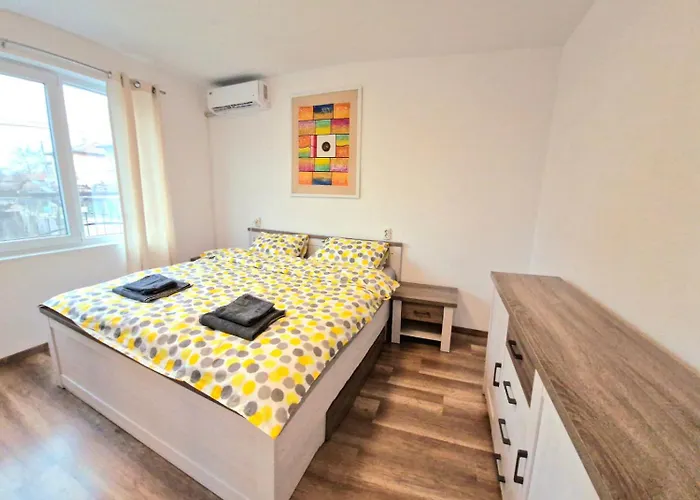 вашият дом далеч от дома * Казанлык